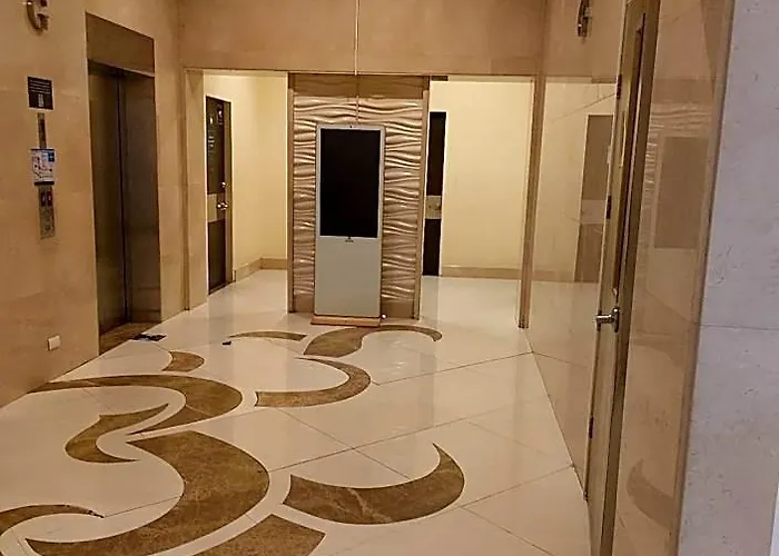 Hotel Henry & Luisa Condotel Manila